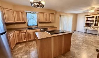 205 S Traster St, Altamont, KS 67330