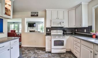125 Stahl Rd, Amherst, NY 14068