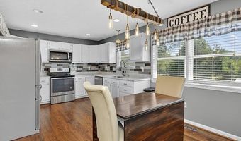 26570 Preston Place Dr, Abingdon, VA 24211