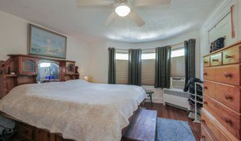 15 W Bolton Ave, Absecon, NJ 08201