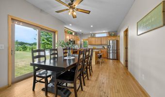 9352 67th St NW, Annandale, MN 55302
