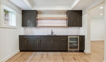2615 3RD St N, Arlington, VA 22201