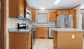 11 E St, Bangor, ME 04401