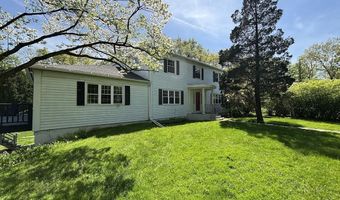 4 Noonan Ln, Albany, NY 12209