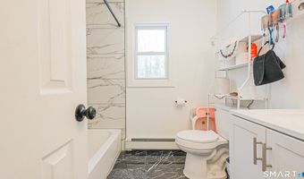 36 Benson Dr, Danbury, CT 06810