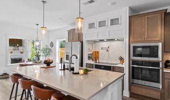 369 WYNLAKE Dr, Alabaster, AL 35007