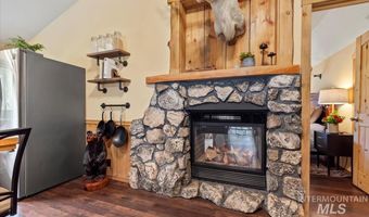 150 W Yuba Vista Dr, Atlanta, ID 83716