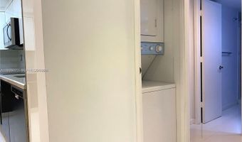 3731 N Country Club Dr 623, Aventura, FL 33180