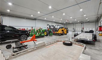 223 202nd St, Alden, WI 54026