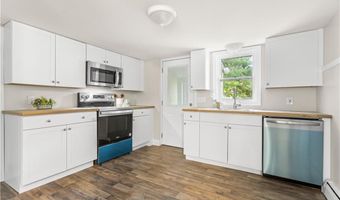 280 Long St, Warwick, RI 02886
