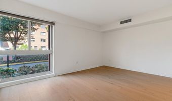 4970 BATTERY Ln 108, Bethesda, MD 20814
