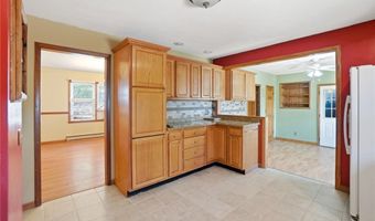 603 E Main St, Anna, OH 45302