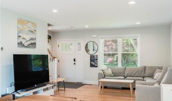 100 E View Ave, Cranston, RI 02920