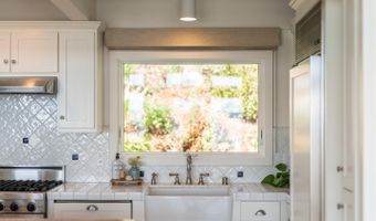 621 Beach Dr, Aptos, CA 95003
