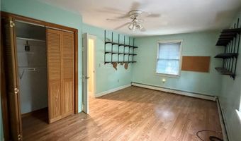 11 Pawtucket Ave, Bristol, RI 02809