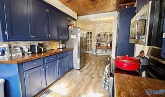 301 S Carlisle St, Albertville, AL 35950