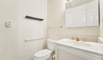 7101 BAY FRONT Dr #202, Annapolis, MD 21403