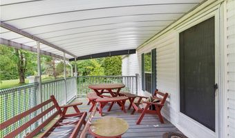 6886 Lindsley Ave, Andover, OH 44003