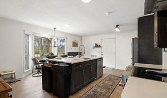 121 Mahan Rd, Albertville, AL 35950