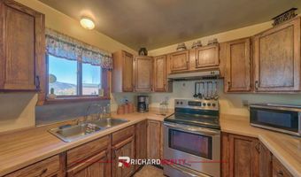 16 Caddis Ln, Cody, WY 82414