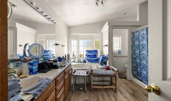 35675 Peppertree, Agua Dulce, CA 91390