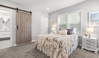 163 Elm St 1, Amesbury, MA 01913