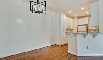 5053 DONOVAN Dr, Alexandria, VA 22304
