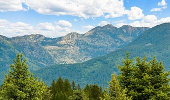 1160 Swan Horseshoe Dr, Bigfork, MT 59911