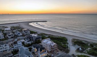 93 E 11th St, Avalon, NJ 08202