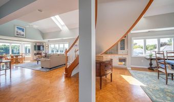 152 Crompton Ave 12, East Greenwich, RI 02818
