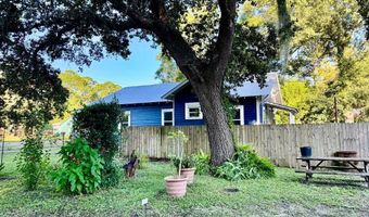 201 12th St, Apalachicola, FL 32320