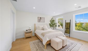 27 Soar Way, Newport, RI 02840