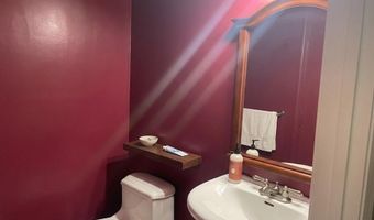 242 Perth Hill Ct, Aberdeen, NJ 07747