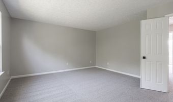 2924 Coles Creek Ln, Indianapolis, IN 46217