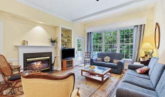 9209 TOWN GATE Ln, Bethesda, MD 20817