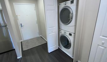 4500 S FOUR MILE RUN Dr 808, Arlington, VA 22204