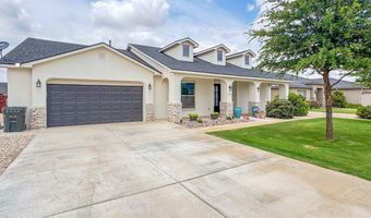 406 Plantation Ct, Carlsbad, NM 88220