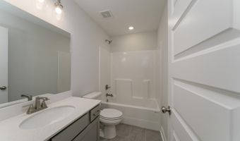 408 Summit Lakes Dr, Athens, AL 35613