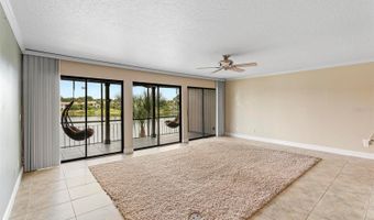 652 LAKE VILLAS Dr D, Altamonte Springs, FL 32701