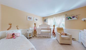 8 Rose Ln 18-10, Danbury, CT 06811