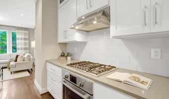 601 SLADE Ct, Alexandria, VA 22314