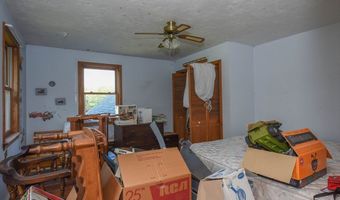 179 County Rd, Ashby, MA 01431