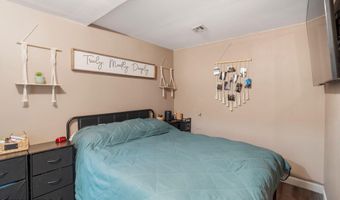 1317 Cable Ave, Beachwood, NJ 08722
