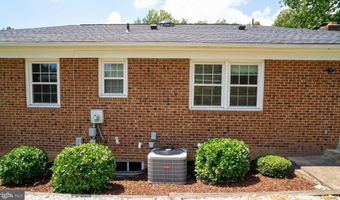 5012 LARNO Dr, Alexandria, VA 22310
