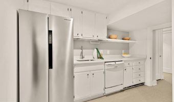4320 LORCOM Ln, Arlington, VA 22207