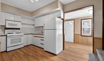 38 W 43RD St, Bayonne, NJ 07002