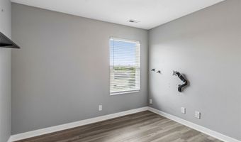 4704 NE Hayes Dr, Ankeny, IA 50021