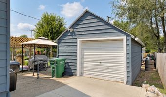 526 SW Walnut St, Ankeny, IA 50023
