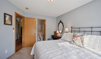 10555 56th St NE, Albertville, MN 55301
