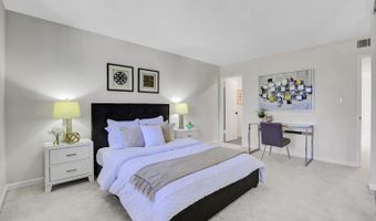 1701 Central Ave P, Alameda, CA 94501